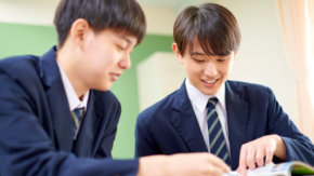 高校教育改革の基本方針概要を解説。2040年に向けた新しい学びと高校像とは？