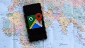 隠れメニューや駐車情報も表示　Google マップに“場所のヒント”機能