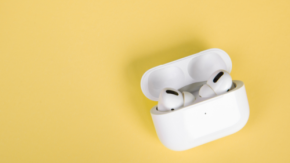 8万9800円の価値はあるか？AirPods Max 2の新アンプと「H2」がもたらす音響革命の正体 