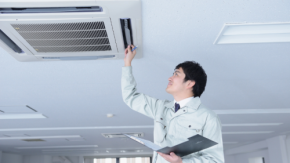 セブン‐イレブン店舗をAIが冷やす。パナソニックのクラウド空調導入で年間CO2を84トン削減、コンビニ運営は「自動化」のフェーズへ