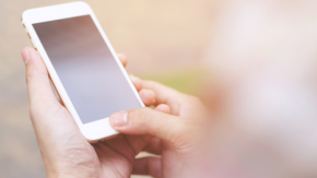 カードどこ?でも安心 楽天カードがiPhoneのマイナンバーカード認証に対応