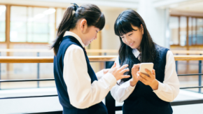 【先生の残業を断捨離】指導案から小テスト、解説までAIが10秒で自動生成！ 教材づくりの手間をゼロにする『Gemini in Google Classroom』の圧倒的なタイパ