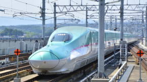 世界最速だった「500系」新幹線も引退へ…！半年先まで予約が埋まる「新幹線ホテル」や限定グッズの凄すぎる人気