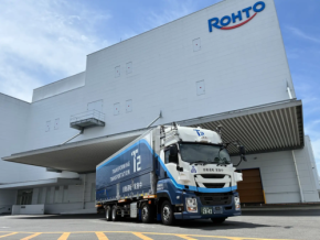 関西―関東約450kmを自動運転トラックが走行 スキンケア関連製品を輸送