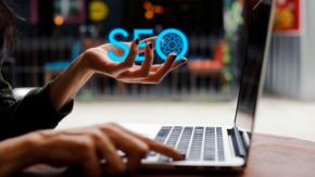 ChatGPTもClaudeも1画面で切り替え！ 最新のAIシステムが仕掛ける“ライバル企業の24時間自動パトロール”