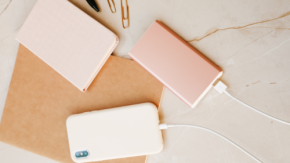 リチウムイオン電池の火災が過去最多急増! 前年比1.5倍のモバイルバッテリーに潜む発火の恐怖