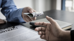 法人数は10年で半減も売上高は5年ぶり12兆円台へ回復!パチンコホール経営法人の動向調査を発表
