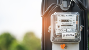 生成AIブームで電力会社の再編が加速、データセンターが求める「500MW」の壁