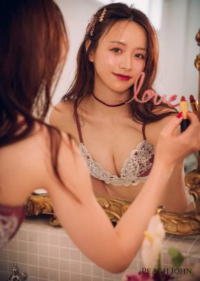 森香澄さんが着こなす新作ランジェリー、彼女がまとったビジュアル大量公開!