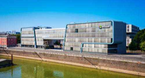 マイクロソフトに学ぶ「ドゥ・モア・ウィズ・レス」の真髄