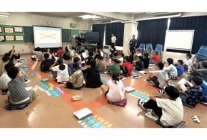 ブロードマインドが学校向けの金融/キャリア教育カードゲームによる出前授業を実施