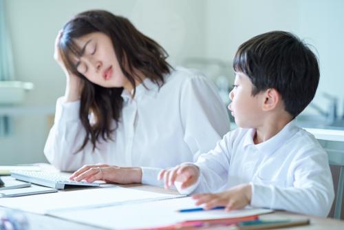 “3号年金廃止”で「年21万円」の負担増!? 私は20年間「家事育児ワンオペ」「義両親の介護・見送り」をして職歴は空白なのに…今さら“税金のために働け”は理不尽では?「見直しの動向・廃止の影響」を確認