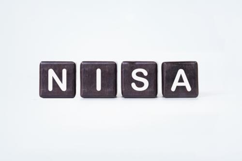 【新NISA】銀行で「月8万円・購入時手数料3％」で積み立て中、10月に“証券会社”に移そうとしたら「今年分はもう変えられません」と言われた！ 手数料は「年2万9000円」なのに、来年まで待つしかないんですか？