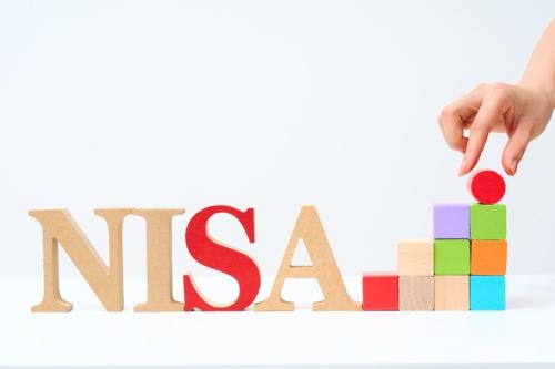 50代で「貯金600万円」をNISAに“一括投入”して5年放置→「1000万円に増えた!」と喜んだ途端、暴落で“800万円”に…老後間近なら「定年前の段階売却」すべきだった? 定年前の出口戦略とは