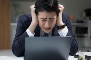 株で「40万円」儲けたのに、証券会社に「8万1000円」引かれた夫…友人に「含み損25万円を年内に手放せば税金が戻る」と言われたそうですが、いくら戻りますか?“買い戻しの注意点”を確認