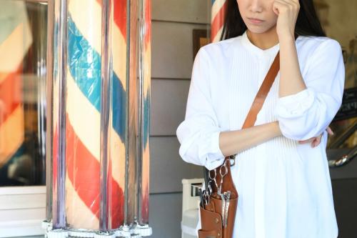 美容院で1時間待った末、「今日は担当者が対応できません」と予約を断られました。近くの駐車場に払った2000円は、店側に負担してもらえるのでしょうか?