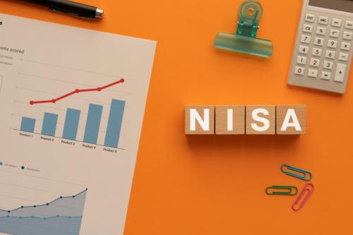 【新NISA】65歳で「2000万円」を達成！ 年金15万円に加え“毎月10万円”ずつ「年利4％で運用しながら取り崩し」すると、何歳で尽きる？ 注意すべき「順序リスク」と“資産寿命”をシミュレーション