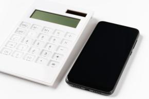 スマホ代が月「9000円」の友人は、月「1000円台」で使う私を見て驚いています。料金にこれほど差が出るのは、何が違うからでしょうか？