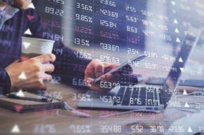 オルカンとS&P500のどちらに投資するか迷っています。両方に投資すれば分散効果は高まるのでしょうか? それぞれの違いや、おすすめの選び方を教えてください。