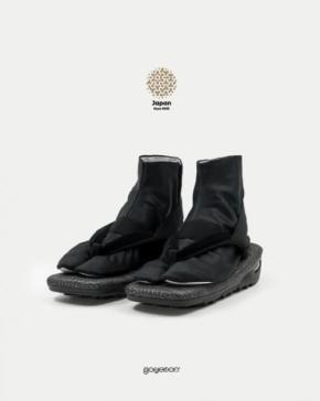 雪駄×スニーカー「unda-雲駄-」が大阪・関西万博で日本館のアテンダントユニフォームに採用された理由とは？