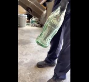 ガラス瓶にペットボトル容器を被せて熱収縮すると強度がマシマシになる？ →実験者「実用性はございません」