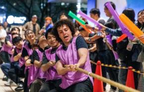 銀行員、本気で綱を引く! 僕らが京橋のど真ん中で流した悔し涙と、それでも掴んだ「つながり」の話