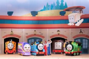 ステージを駆け巡るトーマスたちのメッセージに感動！新生ファミリーミュージカル「ソドー島の1ばんはだれだ」全国巡回中
