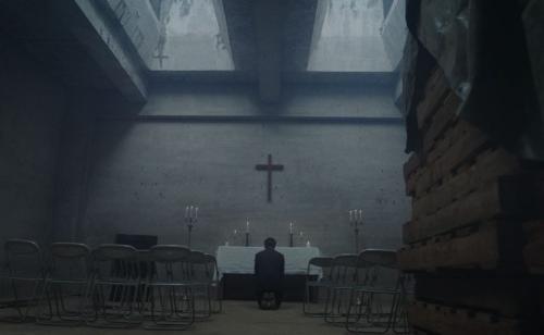 『神社 悪魔のささやき』場面写真