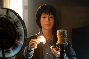 “あいつ”は０時５分に現れる。　山奥の洋館で起こる怪奇現象『Never After Dark／ネバーアフターダーク』特報映像［ホラー通信］