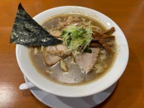 西日暮里にあの一杯が帰ってきた! 690円で味わう深だし中華の完成形「深だし煮干中華そば ばつぐん」