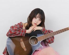上田桃夏が緊急生配信で重大発表、待望の新曲リリースとツアー開催で新たなステージへ
