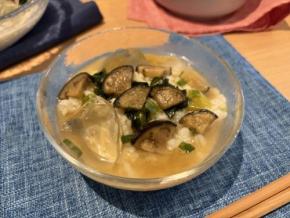 めちゃくちゃ簡単! 火を使わず1分で完成する「氷おみそ汁丼」の作り方