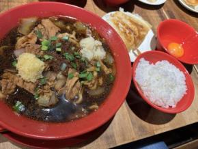 大手町にまさかのスタミナラーメン誕生！「ガッツ☆ちびすけ」が放つ禁断の一杯