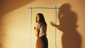 無限に続く異空間への“入口”を、どこにでも。　映画『バックルームズ』のARコンテンツが配布開始［ホラー通信］