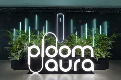 Ploom × NAKED, INC. ポップアップストア渋谷のエントランス