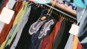 オッシュマンズ40周年に、プーマとマグフォリアがジョイン! 往年アウトドアカラーを纏った別注スニーカーが誕生。