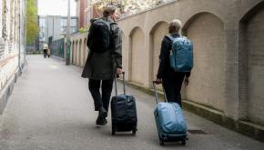 スーリーのトラベルバッグ“Aion”シリーズにニューカラー“Dark Slate”追加。冬の旅に最適なバッグが豊富にラインナップ!