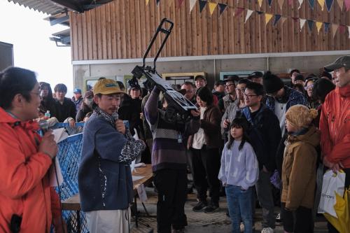 GO OUT CAMP 冬 2025 タイムセールスを行うブース
