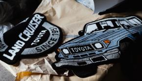 ランクル好き必見！ ランドクルーザー70をモチーフにしたラグマットが老舗メーカーとのコラボで実現！