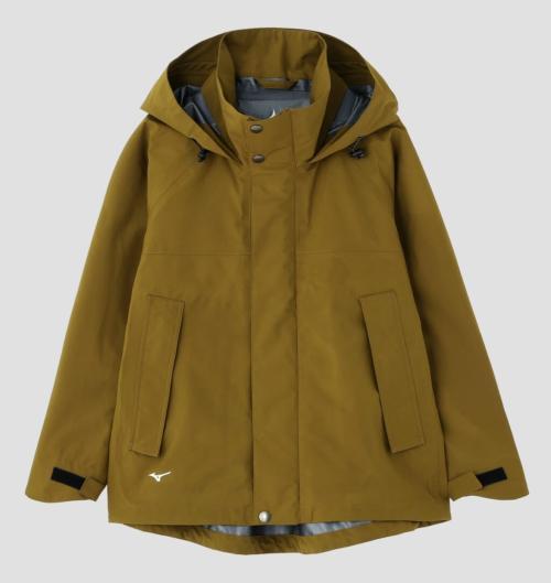 ミズノとマーガレット・ハウエルのコラボアイテム（Gore-Tex RECYCLED POLYESTER POPLIN COAT）