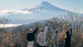 「富士山×遊歩」の新定番! 美味しい湧水を絶景で味わう、忍野トレイルのススメ。【GO OUT 遊歩倶楽部/忍野村編 #02】