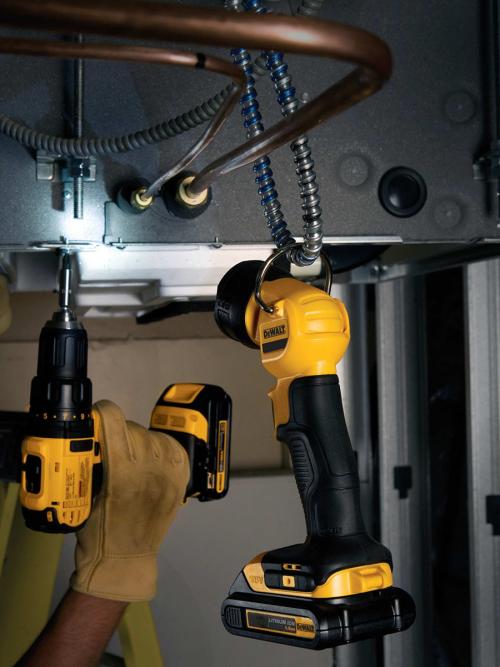 DEWALT「18V XR LEDピボットライト DCL040」