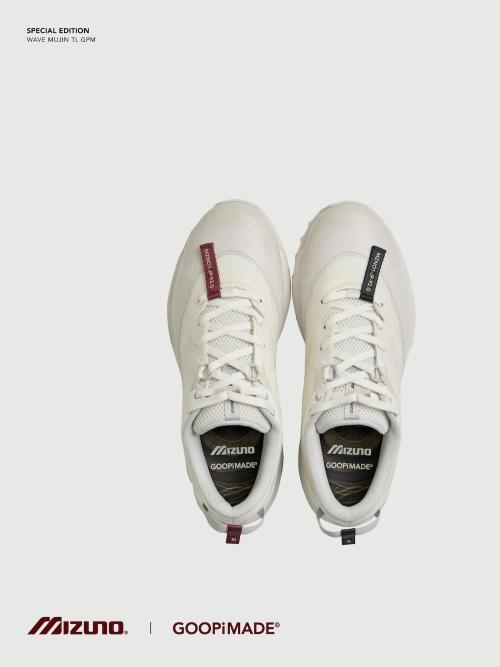 Mizuno×GOOPiMADEのWAVE MUJIN