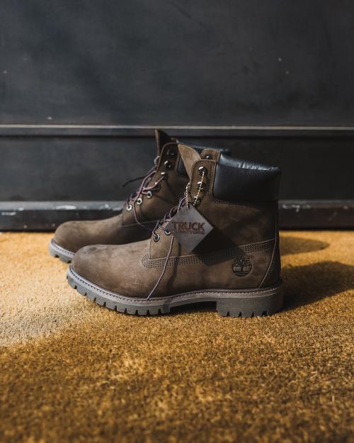 Timberland×TRUCK FURNITUREの6インチ プレミアムブーツ