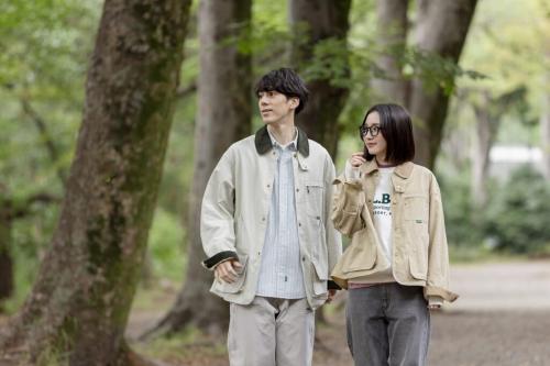 着用が画像。ウィメンズ用のサイズ説明。