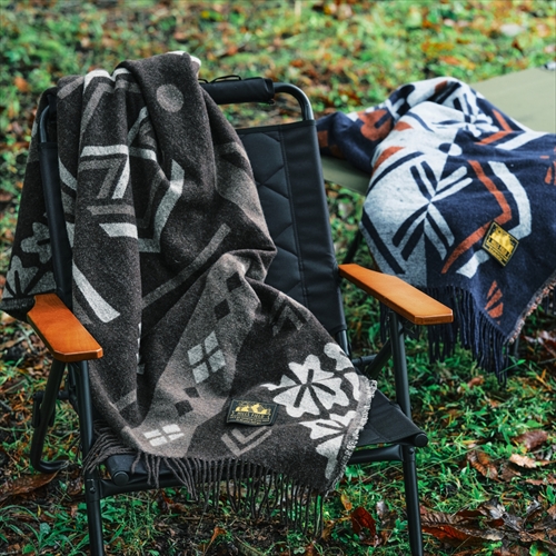 HILLS FIELD The Blanket