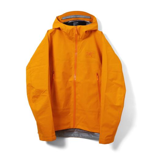 BEAMSとARC’TERYXのBETA JACKET