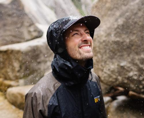 Cohesion Jacketフード&防水性