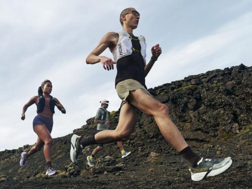 NEON YUZU使用シーン男女