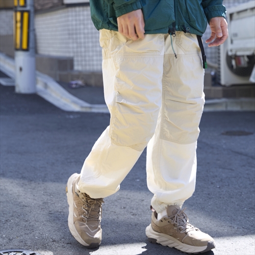H.A.K.U MOUNTAIN SUPPLY チルアウトストレート